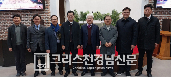 장승포기독교연합회 제37회 정기총회가 지난 12월 4일 오전에 장승포교회당에서 열렸다.