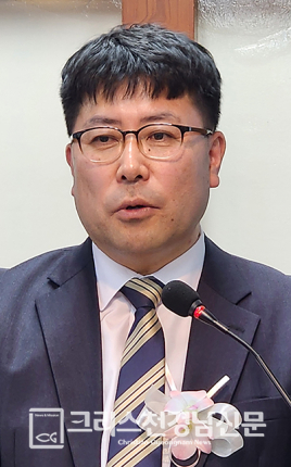 창신연합교회 박경원 목사.