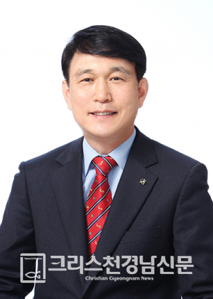 이동영 목사