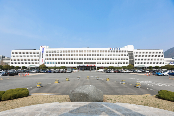 경상남도는 한국매니페스토실천본부가 발표한 ‘2026년 전국 시·도지사 공약이행 및 정보공개 평가’에서 최고 등급인 ‘SA등급’을 받았다.