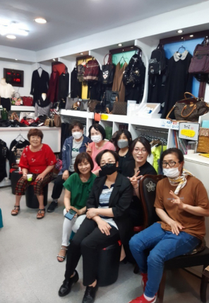 이영희 집사 옷가게에 찾아온 손님들