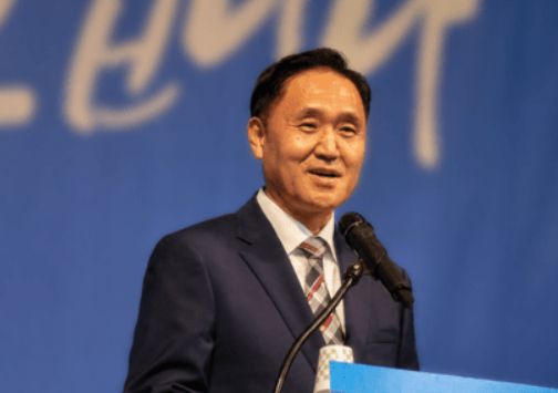 전도부장 권준오 목사(김해동부교회)가 말씀을 선포하고 있다.