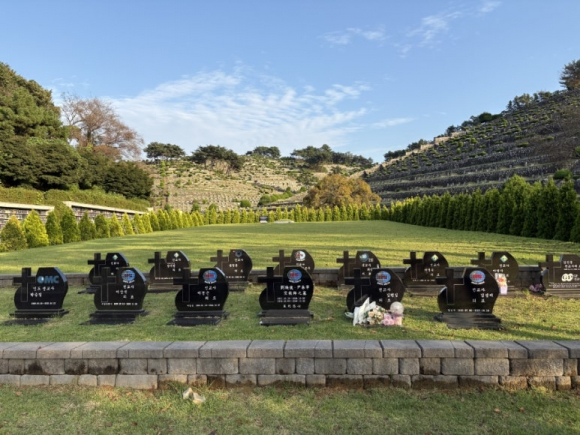 경남선교 120주년 기념묘역