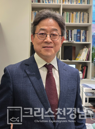 진창설 목사