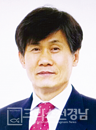 김휘안 장로(서마산교회)<br>전국장로회연합회(고신)<br>결혼정보센터 경남권 소장